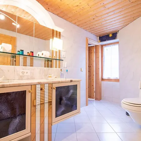 Appartement Penthouse Im Haus Padrun By Arosa Vacations Extérieur photo