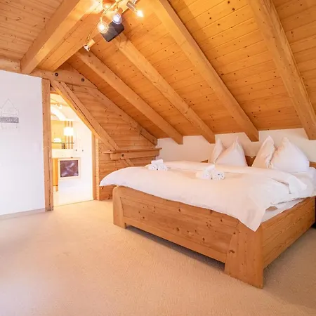 Appartement Penthouse Im Haus Padrun By Arosa Vacations Extérieur photo