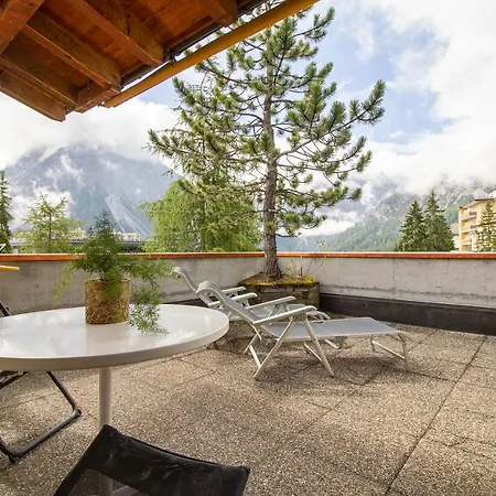 Appartement Penthouse Im Haus Padrun By Arosa Vacations Extérieur photo