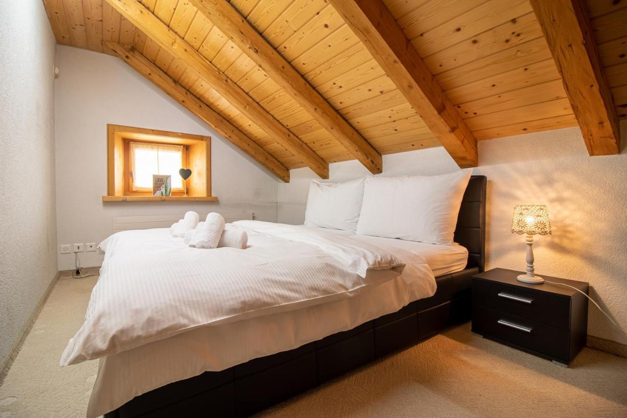 Apartment Penthouse Im Haus Padrun By Vacations